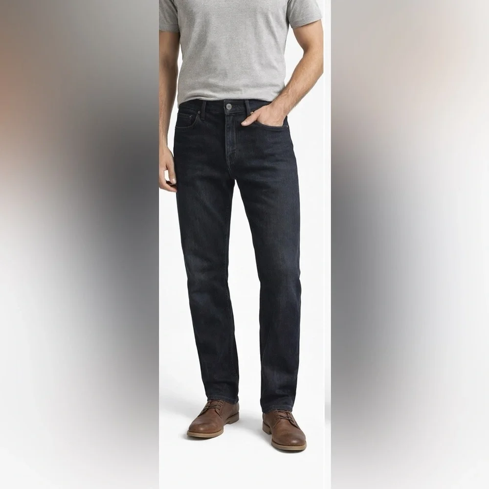 Men’s Hudson Blake Slim Straight jeans in a versatile dark wash.